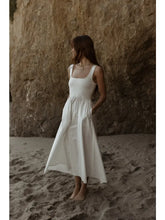 Load image into Gallery viewer, The Lucinda Dress
