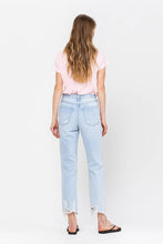Load image into Gallery viewer, HIGH RISE DISTRESSED RAW HEM STRAIGHT
