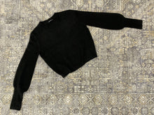 Load image into Gallery viewer, black sweater
