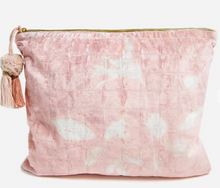 Load image into Gallery viewer, Mauve Bouquet Oversized Pouch
