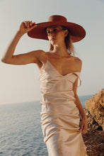 Load image into Gallery viewer, Solveig Terracotta Hat
