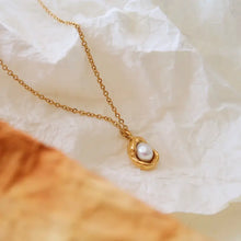 Load image into Gallery viewer, 18k Gold Pearl Necklace; Gold Egg Necklace
