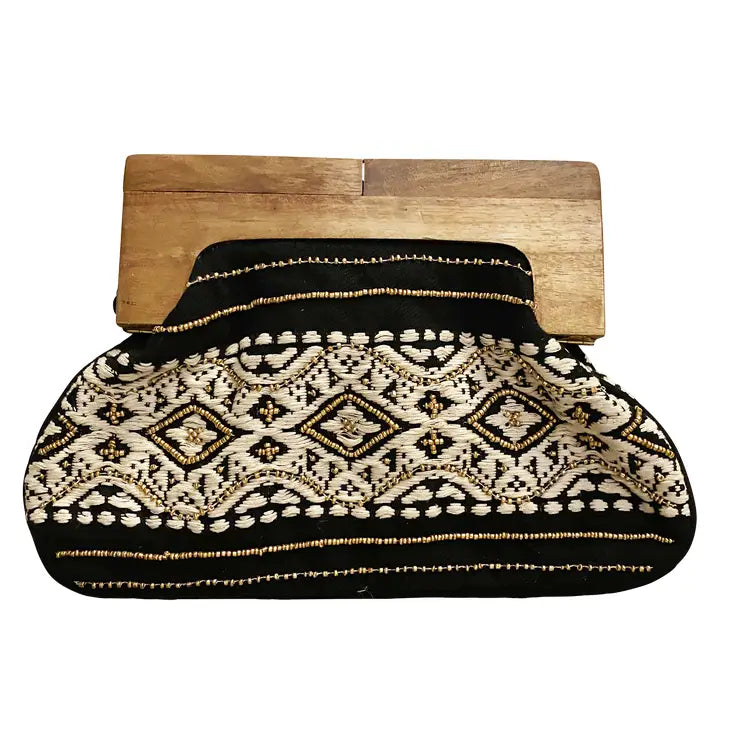 Beaded Clutch with Wooden Handle (DR6925)