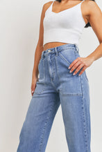 Load image into Gallery viewer, Cargo Pocket Wide Leg Jean
