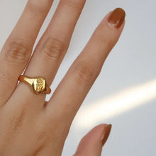 Load image into Gallery viewer, 18K Gold Filled Rose Signet Ring
